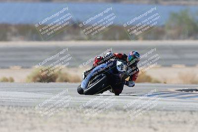 media/Oct-05-2025-CVMA (Sun) [[beeef4f201]]/Race 2-Supersport Middleweight/